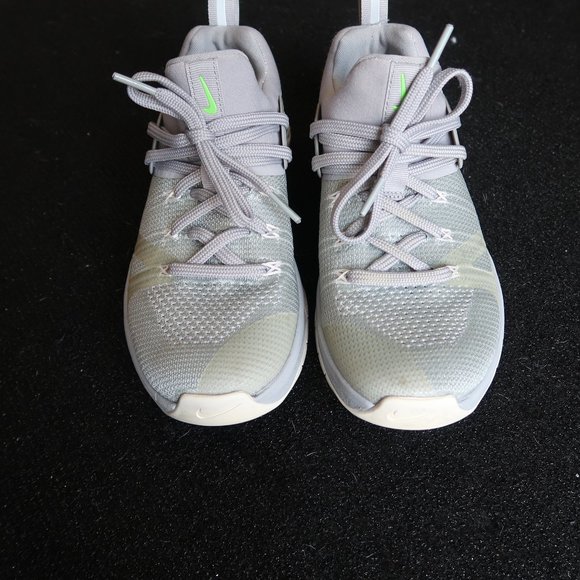 Nike Gray Athletic Shoes - Picture 3 of 14